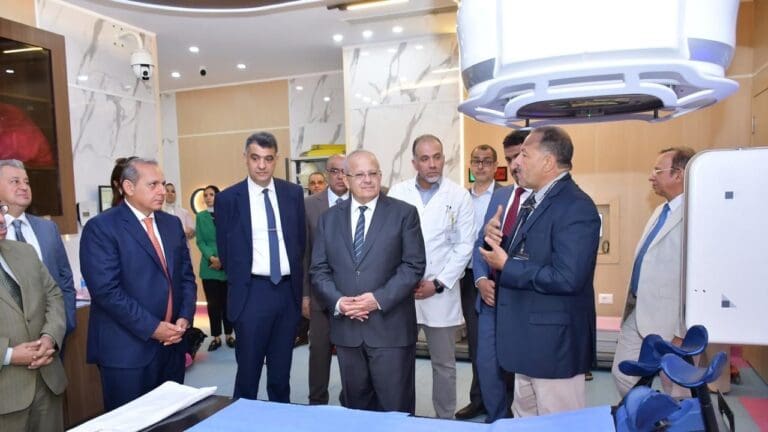 تفاصيل تجديد وتطوير مستشفى أورام الثدى بتكلفة 350 مليون جنيه 8 0fde9129 c9d6 48b3 9cb3 412391dfe013 تفاصيل تجديد وتطوير مستشفى أورام الثدى بتكلفة 350 مليون جنيه موقع في الجامعة