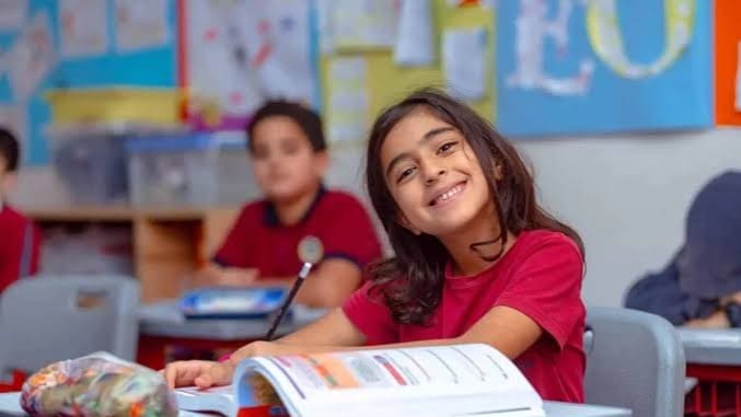 1000231413 فيديو توضيحي.. كيف تسجل بياناتك للالتحاق بأولى ثانوي؟ موقع في الجامعة