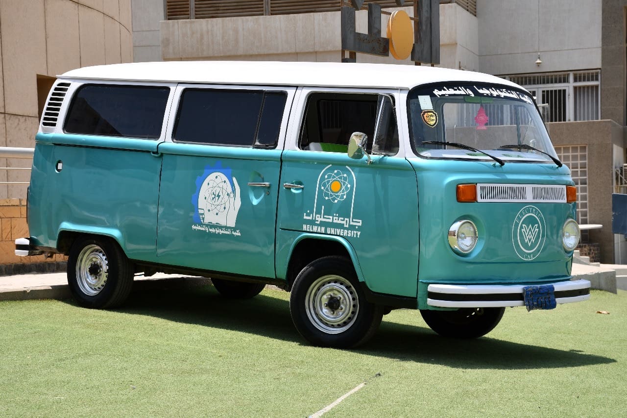 202083ef 283c 4520 b248 efe13324a977 مجمع الفنون والثقافة بجامعة حلوان يحتضن مشروعات التخرج وابتكارات الطلاب موقع في الجامعة