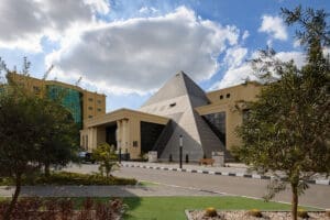 جامعة النهضة توضح ملابسات وفاة مريض بالمركز الطبي وتعلن تشكيل لجنة للفحص 2 جامعة النهضة ببني سويف