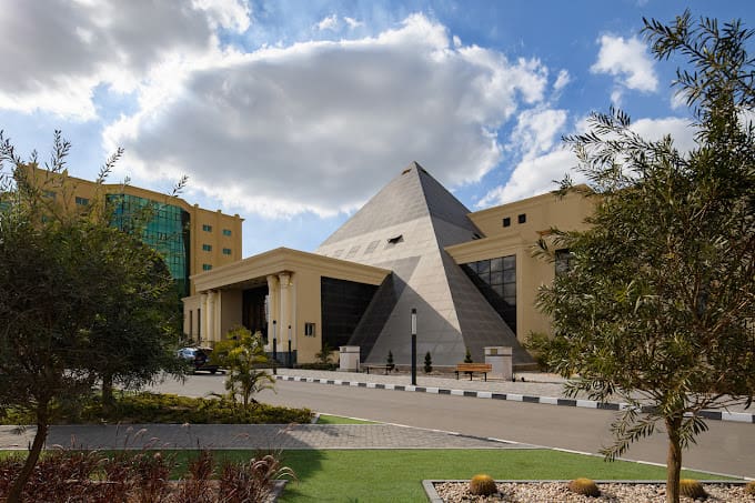 بعد نجاح النهضة ببني سويف..هل يتسبب غزو الجامعات الخاصة للصعيد في "فقاعة تعليمية" 7 جامعة النهضة ببني سويف