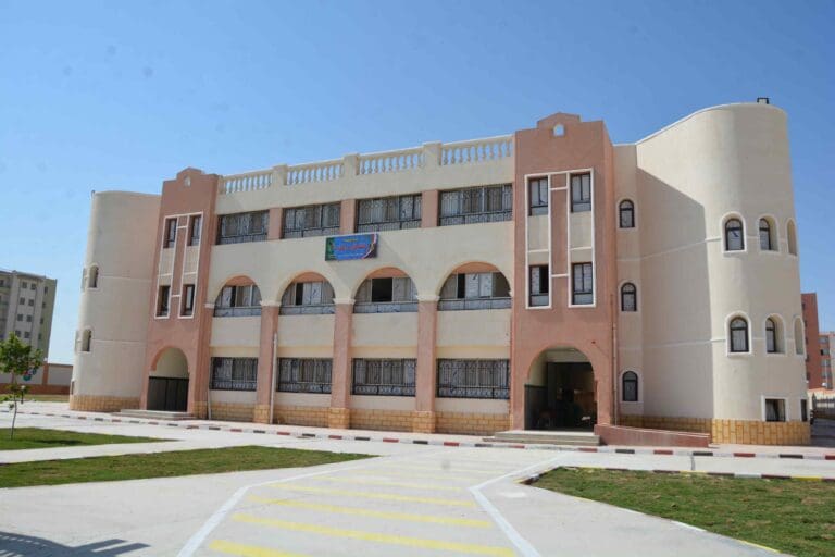 طلاء 19 فصل دراسي بمدرسة الفيوم الثانوية للبنات بغرب الفيوم 6 405228 مدرسة المتفوقين الأكاديمية طلاء 19 فصل دراسي بمدرسة الفيوم الثانوية للبنات بغرب الفيوم موقع في الجامعة