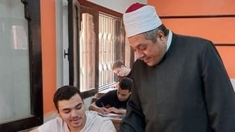 9af0d84e 5da5 45b5 9b76 d3a9265ab106 بعد أزمة سؤال " ماذا يأكل الفأر".. المعاهد الأزهرية يرد على صعوبة امتحان اللغة الفرنسية موقع في الجامعة