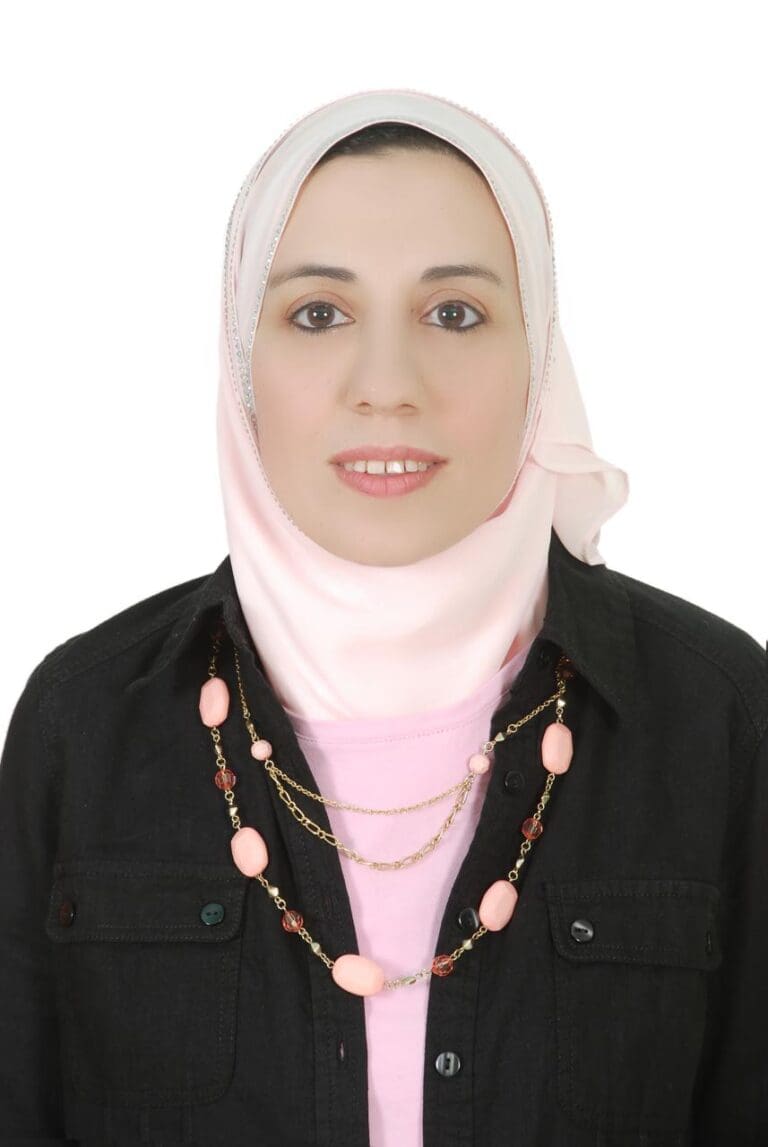 جيهان عبد الهادي نائبا لرئيس جامعة بنها للدراسات العليا 1 الدكتورة جيهان عبد الهادي نائب رئيس جامعة بنها