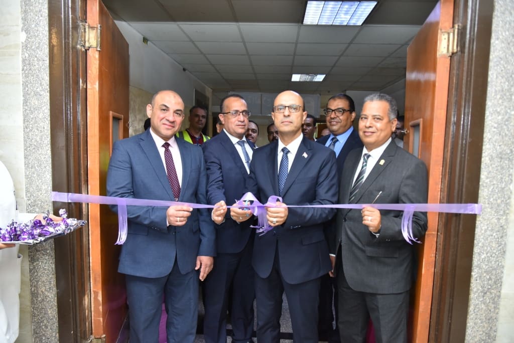 رئيس جامعة أسيوط يفتتح تطوير وحدة العلاج الخاص بمستشفى الأطفال الجامعي 1 IMG 20240730 WA0007 رئيس جامعة أسيوط يفتتح تطوير وحدة العلاج الخاص بمستشفى الأطفال الجامعي موقع في الجامعة
