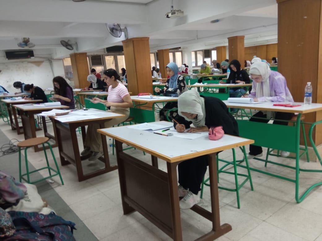 e2f333f9 db27 45c2 99c5 7034205970a0 كلية الفنون التطبيقية بحلوان تستقبل 658 طالبًا في ثالث أيام اختبارات القدرات موقع في الجامعة