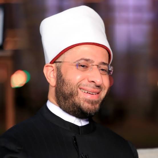 أسامة الأزهري: الجامعي الذي أحب العلوم الشرعية 7 الدكتور أسامة الأزهري أسامة الأزهري: الجامعي الذي أحب العلوم الشرعية موقع في الجامعة