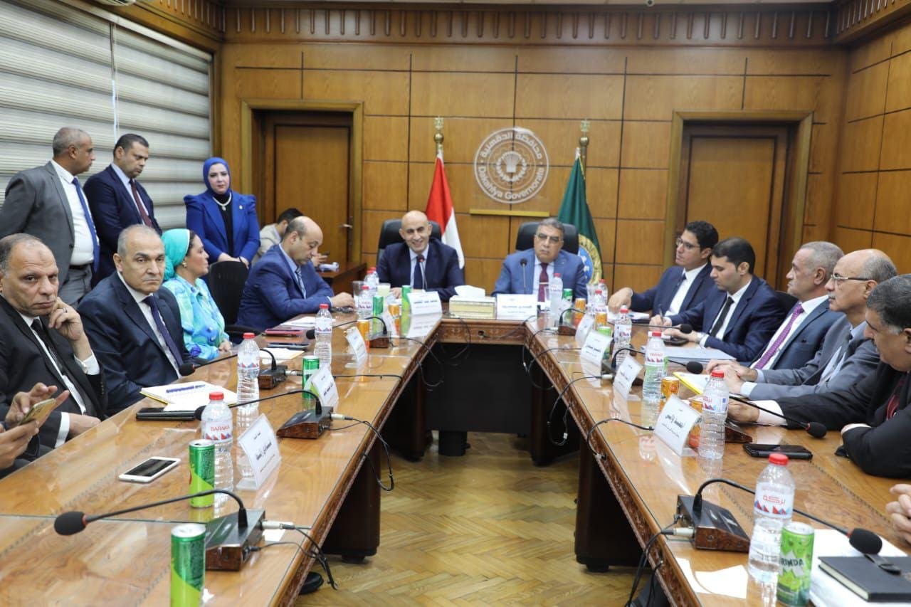 096a0e4b 06c3 45eb 8808 06236d845f57 تفاصيل لقاء وزير التعليم مع محافظ الدقهلية ومناقشة ملف الأنشطة الطلابية موقع في الجامعة