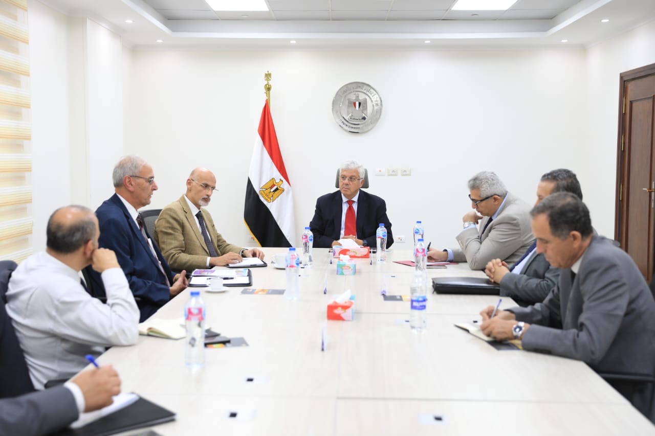 096b551a a78c 4cbe 893d b79e76da3013 وزير التعليم العالي يستقبل رئيس هيئة اعتماد الجودة الاسكتلندية لبحث سبل تعزيز التعاون في مجال التعليم التكنولوجي موقع في الجامعة