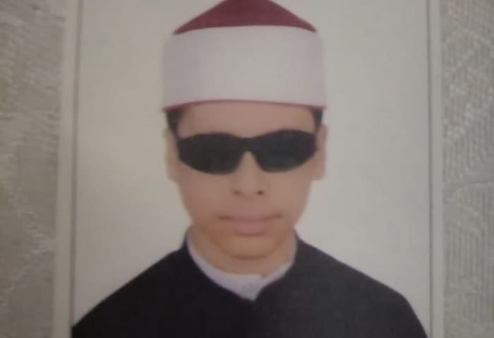 16862859916042024073105010919 " بترت ساقه وحارب السرطان ".. قصة كفاح إبراهيم الرابع على الثانوية الأزهرية من "ذوي البصيرة" موقع في الجامعة