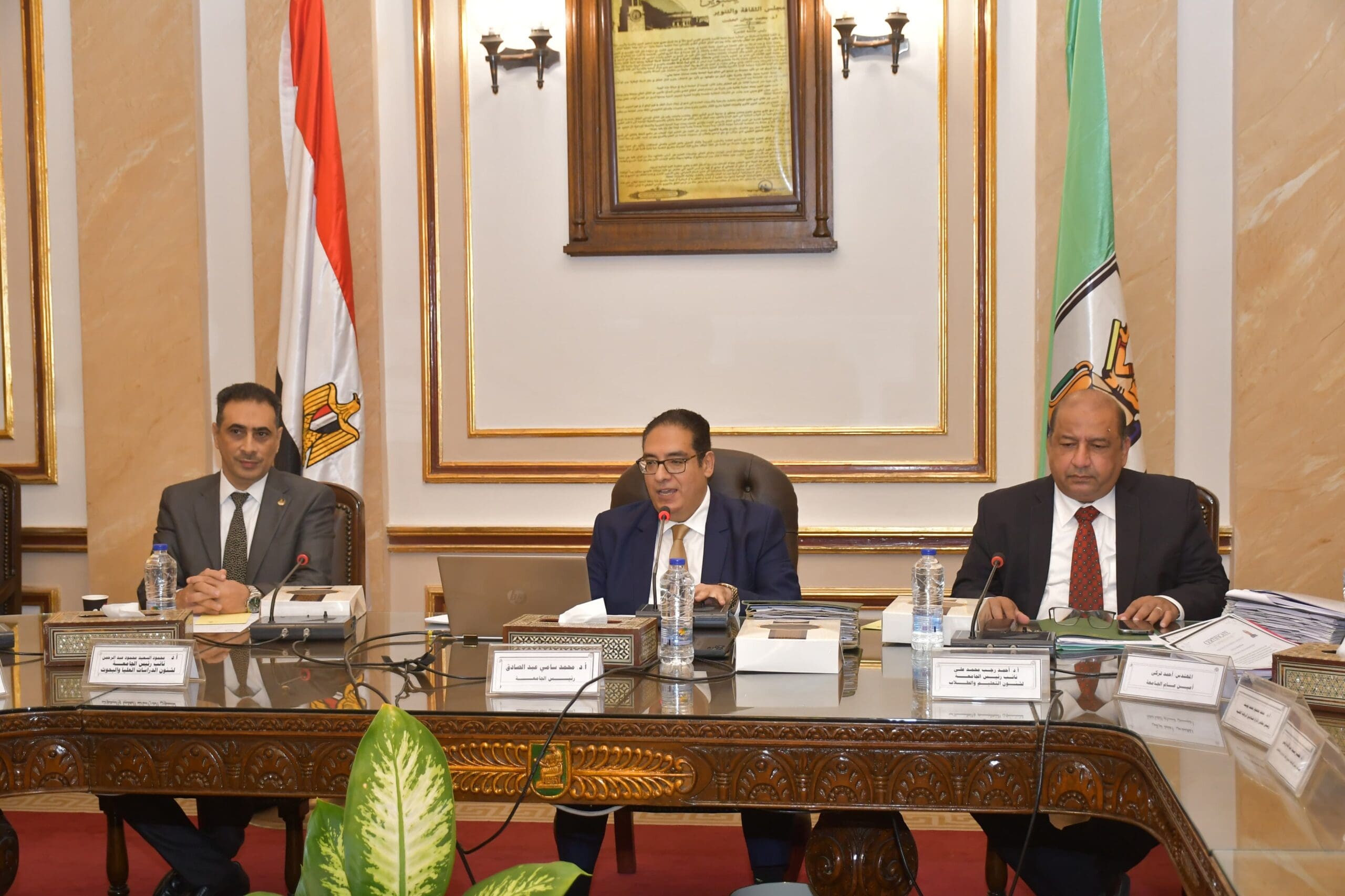 3998b586 a367 4352 9a26 fd44c375bc61 scaled مجلس جامعة القاهرة يناقش خطة العمل التعليمية والبحثية والاستعدادات المبكرة لبدء العام الدراسي الجديد موقع في الجامعة