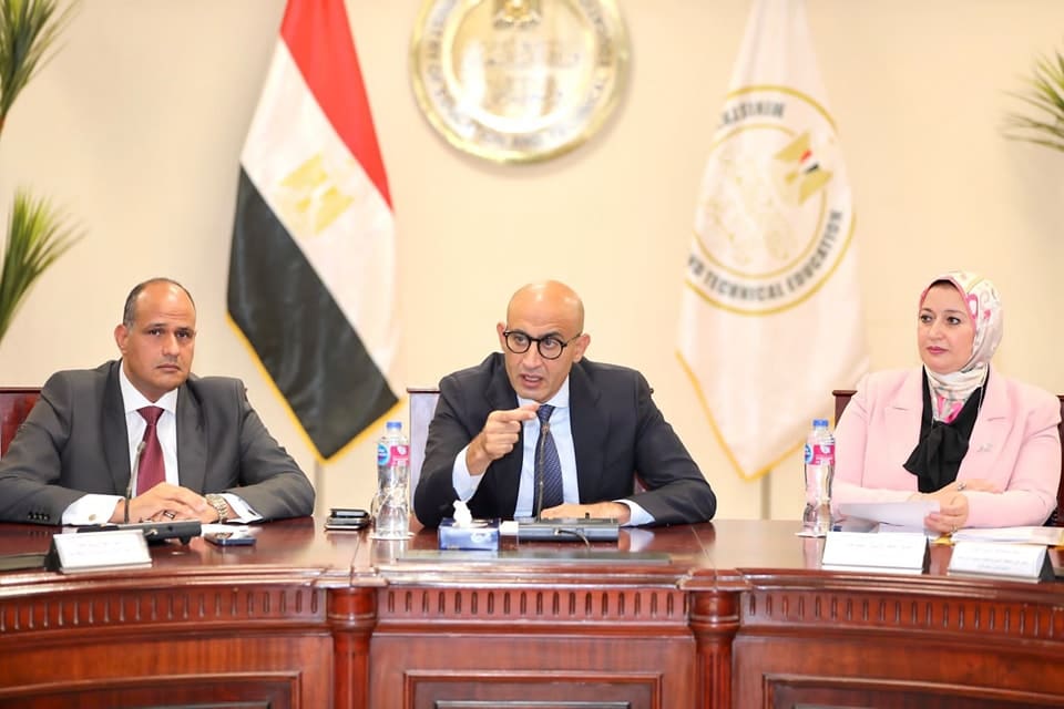 التعليم تعلن نسب النجاح لـ طلاب الأدبي بالثانوية العامة 2024 1 454283036 900092685482006 8335904561715985114 n التعليم تعلن نسب النجاح لـ طلاب الأدبي بالثانوية العامة 2024 موقع في الجامعة