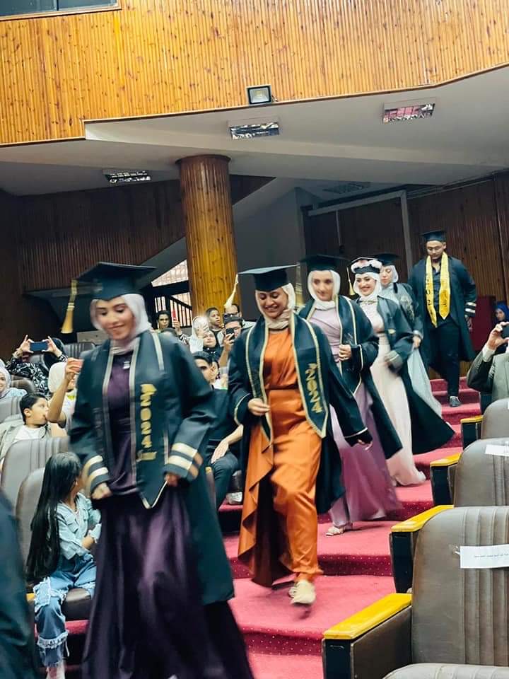63dbe50f 92c8 4ba2 8a5b 449fd1a7db7a جامعة قناة السويس تنظمً حفل تخرج الدفعة السابعة لبرنامج السلامة الغذائية موقع في الجامعة