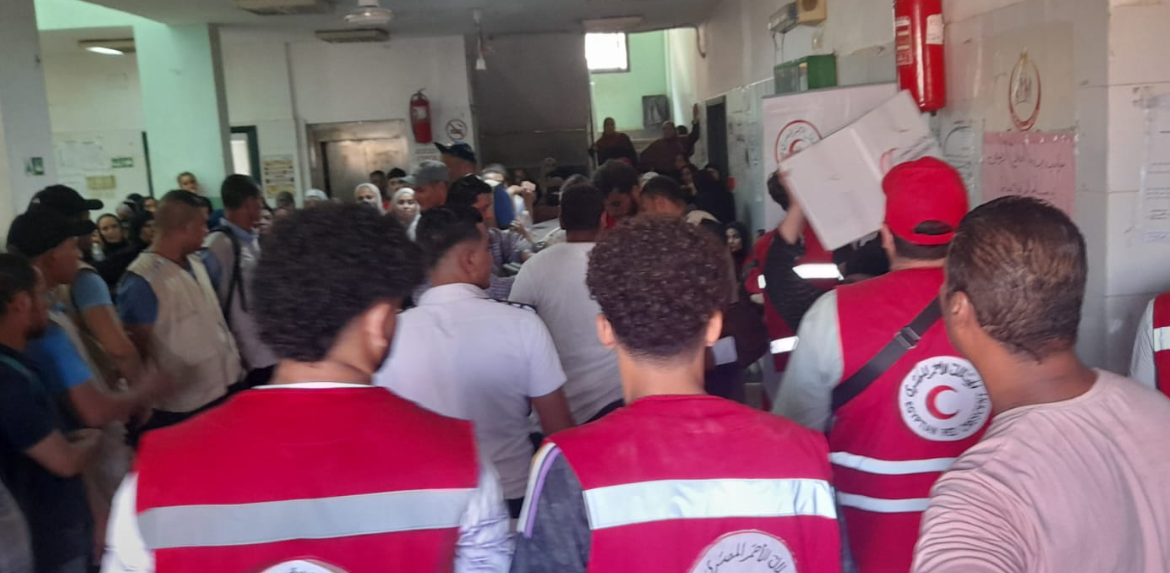 786554 جامعة الأزهر تسير قافلة تنموية لمنطقة النهضة لتوقيع الكشف الطبي على المواطنين بالمجان موقع في الجامعة