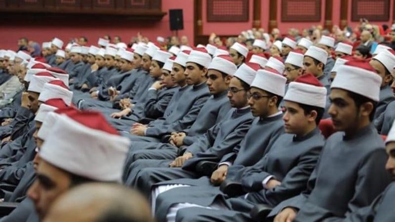 التقديم يبدأ اليوم.. كل ما تريد معرفته عن شروط التحويل بين الأزهر و مدارس التربية والتعليم 1 999 التقديم يبدأ اليوم.. كل ما تريد معرفته عن شروط التحويل بين الأزهر و مدارس التربية والتعليم موقع في الجامعة