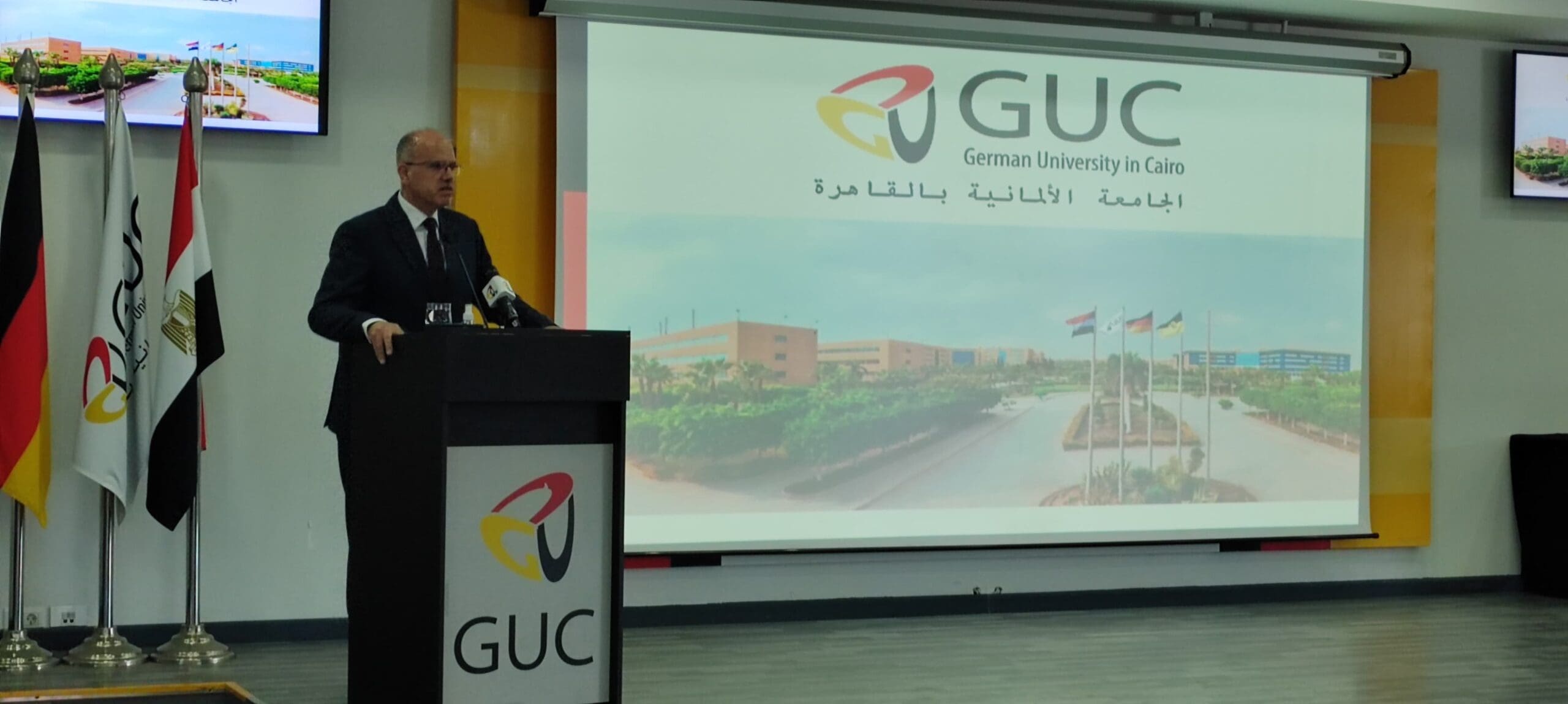 IMG 20240815 WA0054 scaled الدكتور ياسر حجازى: الألمانية بالقاهرة تقدم نظام تعليمي متميز و متكامل فى جميع برامجها موقع في الجامعة