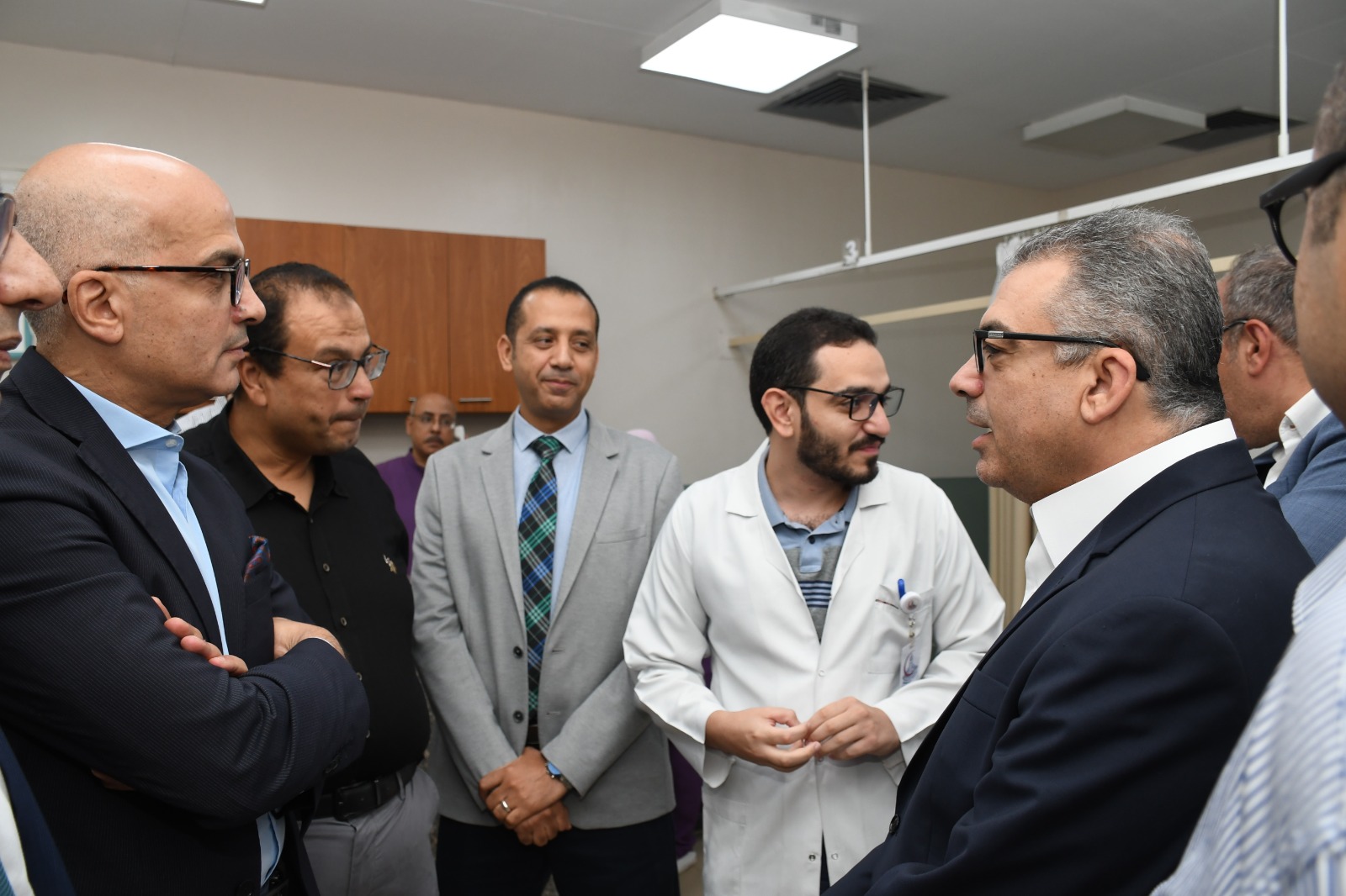 IMG 20240826 WA0063 وحدة رئيس جامعة عين شمس يتفقد مستشفيات التخصصي والدمرداش والطوارئ موقع في الجامعة