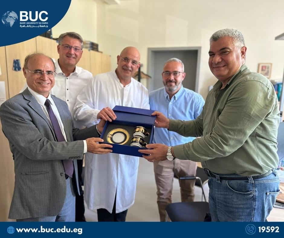 IMG 0652 للتعاون.. وفد من جامعة بدر يزور المعهد الفيدرالي الألماني لتقييم المخاطر في الأغذية في برلين موقع في الجامعة
