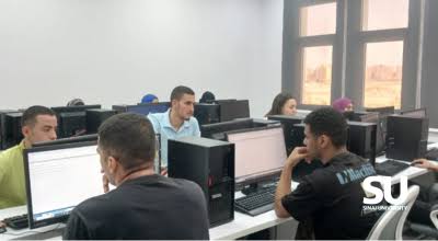 كلية تكنولوجيا المعلومات 