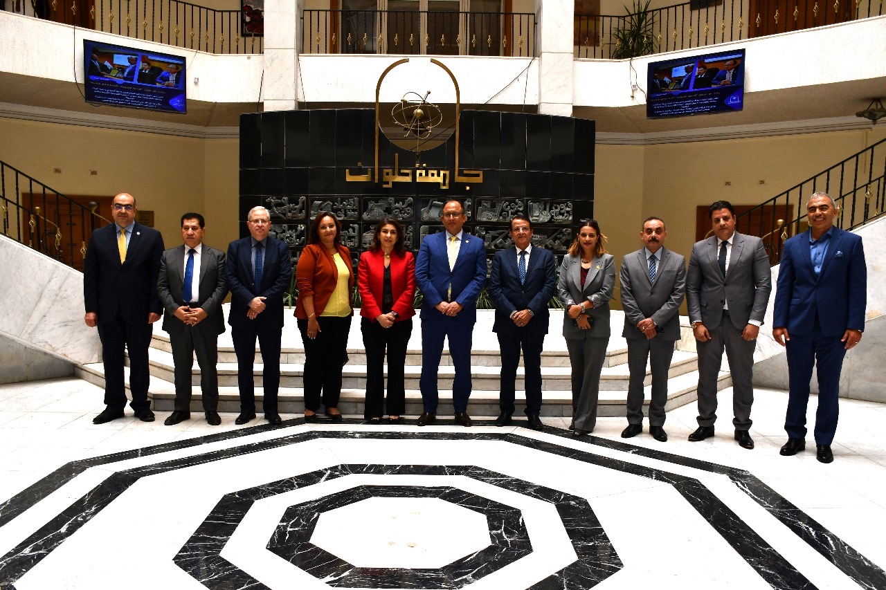 جامعة حلوان تجدد توقيع بروتوكول التعاون مع الجامعة المصرية الصينية في مجال التدريب وتبادل الخبرات والاستشارات 1 d7b7e6ad 27c2 4534 a14a 5b52162e0c1f جامعة حلوان تجدد توقيع بروتوكول التعاون مع الجامعة المصرية الصينية في مجال التدريب وتبادل الخبرات والاستشارات موقع في الجامعة
