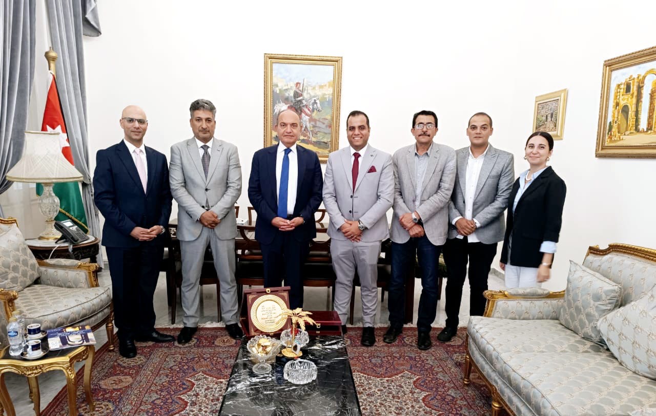 25bcf729 b689 479a 878c 871e4272c0b5 وزير التعليم العالي جامعة حلوان تعزز جهودها لاستقطاب الطلاب الأردنيين موقع في الجامعة