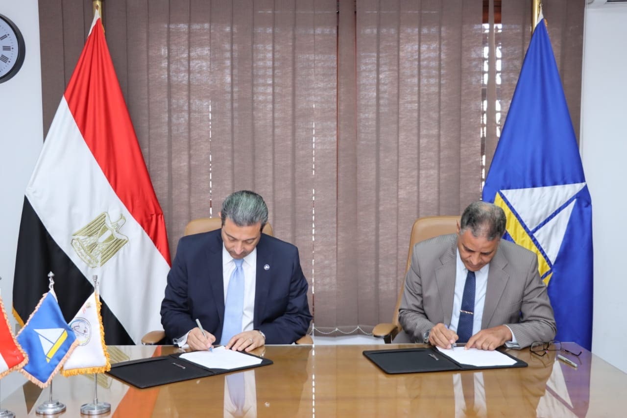 474cb67b 3999 4fc0 b65f f1730bf9da4d جامعة القاهرة بروتوكول تعاون بين هيئة الاستشعار من البُعد ومحافظة دمياط للتعاون في تنفيذ خطط تنموية بالمحافظة موقع في الجامعة