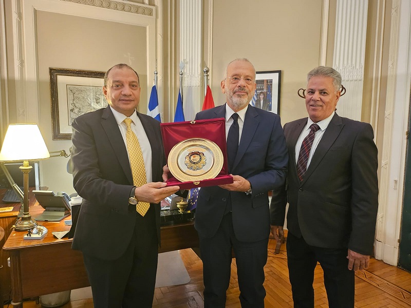 555 2 جامعة بني سويف رئيس جامعة بني سويف يلتقي السفير اليوناني لبحث سبل التعاون موقع في الجامعة
