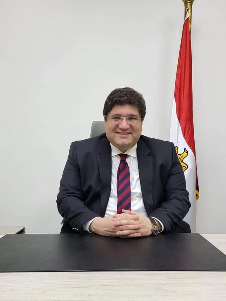 5e86e387 b18d 4c85 90c0 9d763a66a949 جامعة قناة السويس التعليم العالي: تكليف الدكتور أيمن فريد بتسيير أعمال قطاع الشئون الثقافية والبعثات موقع في الجامعة
