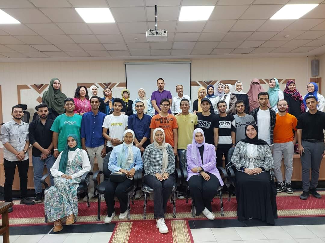 FB IMG 1726129488205 جامعة بني سويف إدارة النشاط العلمي والتكنولوجي تنظم "الدورة التدريبية في الصناعات الصغيرة المنتجة بجامعة عين شمس موقع في الجامعة