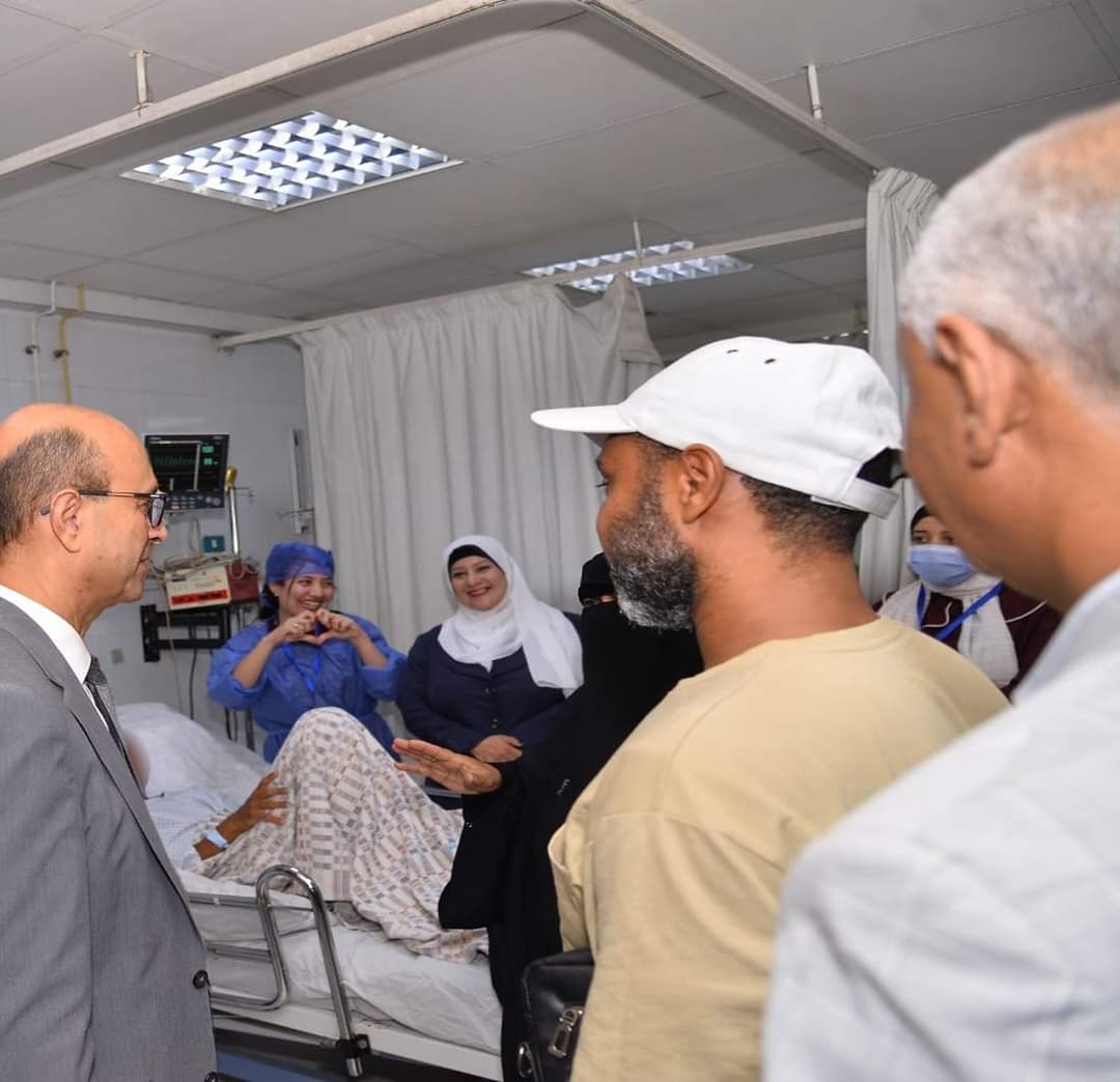 FB IMG 1727022436993 حلوان جامعة أسيوط تستجيب فوريا لأسرة مصاب بورم بالمخ وعلاجه بمستشفى الأمراض العصبية والنفسية الجامعي  موقع في الجامعة