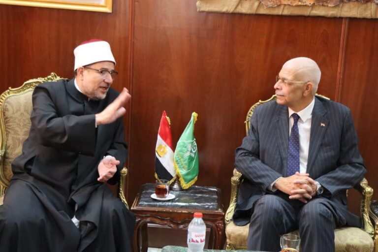 وزير الاوقاف السابق يعود للظهور في المنوفية..ما السبب ؟ 2 IMG 20240909 WA0026 جامعة باديا وزير الاوقاف السابق يعود للظهور في المنوفية..ما السبب ؟ موقع في الجامعة