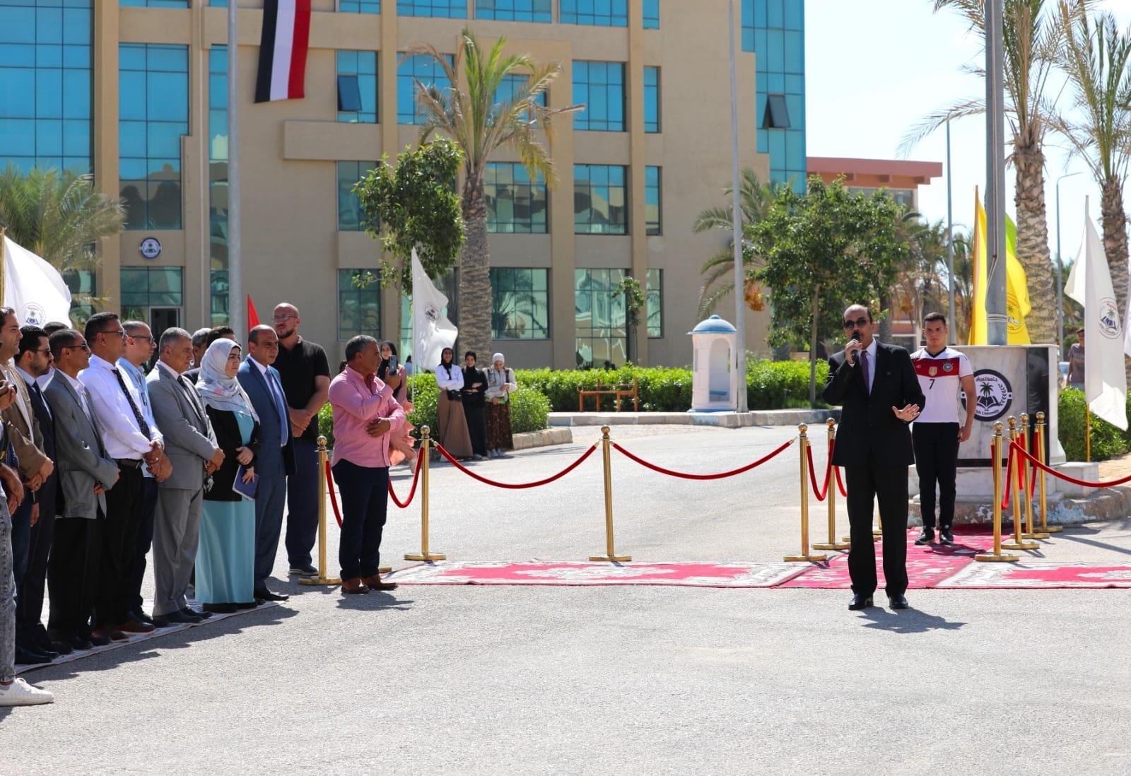 IMG 20240928 WA0130 العريش رئيس جامعة العريش يتنمى للجميع عام جامعي ملئ بالعطاء والإنجازت موقع في الجامعة