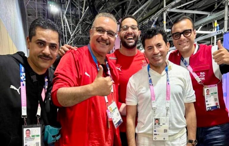جامعة طنطا تهنئ الدكتور مصطفى صادق الاستاذ المتفرغ بكلية التربية رئيس بعثة منتخب مصر البارالمبي للكرة الطائرة 15 الدكتور مصطفى عبدالصادق تربيةرياضية طنطا