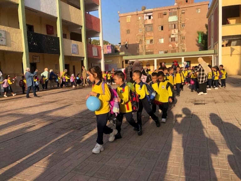 بالبلالين.. مدارس الجيزة تستقبل تلاميذ أولى ابتدائى بأول أيام العام الدراسى الجديد 17 d0dfdaf7 f910 400e bc40 668d87432778 1 بنها بالبلالين.. مدارس الجيزة تستقبل تلاميذ أولى ابتدائى بأول أيام العام الدراسى الجديد موقع في الجامعة