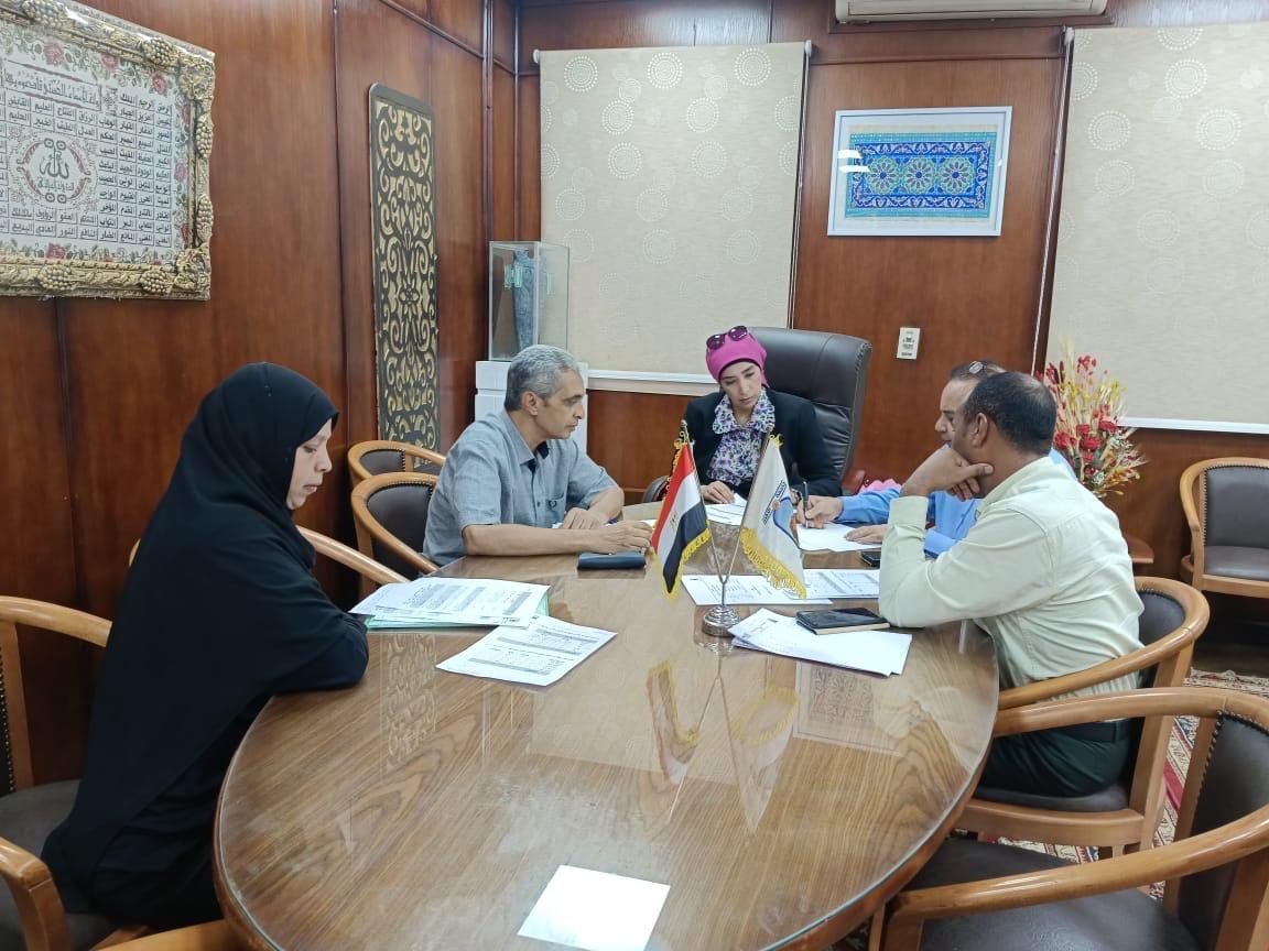 رئيس جامعة الأقصر تتابع الاستعدادات للعام الجديد بكلية العلوم 1 السكن بالمدينة الجامعية جامعة الأقصر رئيس جامعة الأقصر رئيس جامعة الأقصر تتابع الاستعدادات للعام الجديد بكلية العلوم موقع في الجامعة