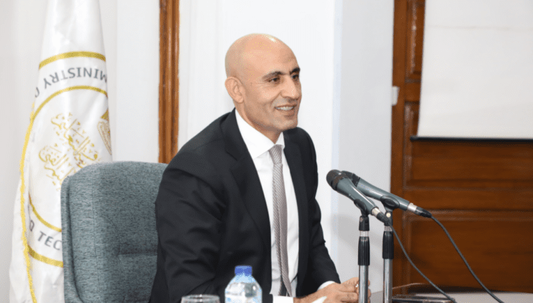 الغش بها مستحيل .. وزير التعليم يعلن عن آلية جديدة لامتحانات الثانوية العامة 5 وزير التعليم 2 جامعة الفيوم الغش بها مستحيل .. وزير التعليم يعلن عن آلية جديدة لامتحانات الثانوية العامة موقع في الجامعة