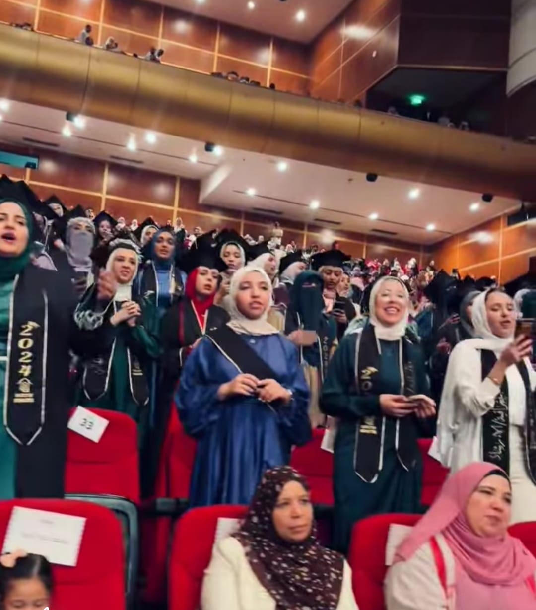 1000317469 حلوان مجمع الفنون والثقافة بجامعة حلوان يستضيف حفل تخرج كلية العلوم بجامعة عين شمس موقع في الجامعة
