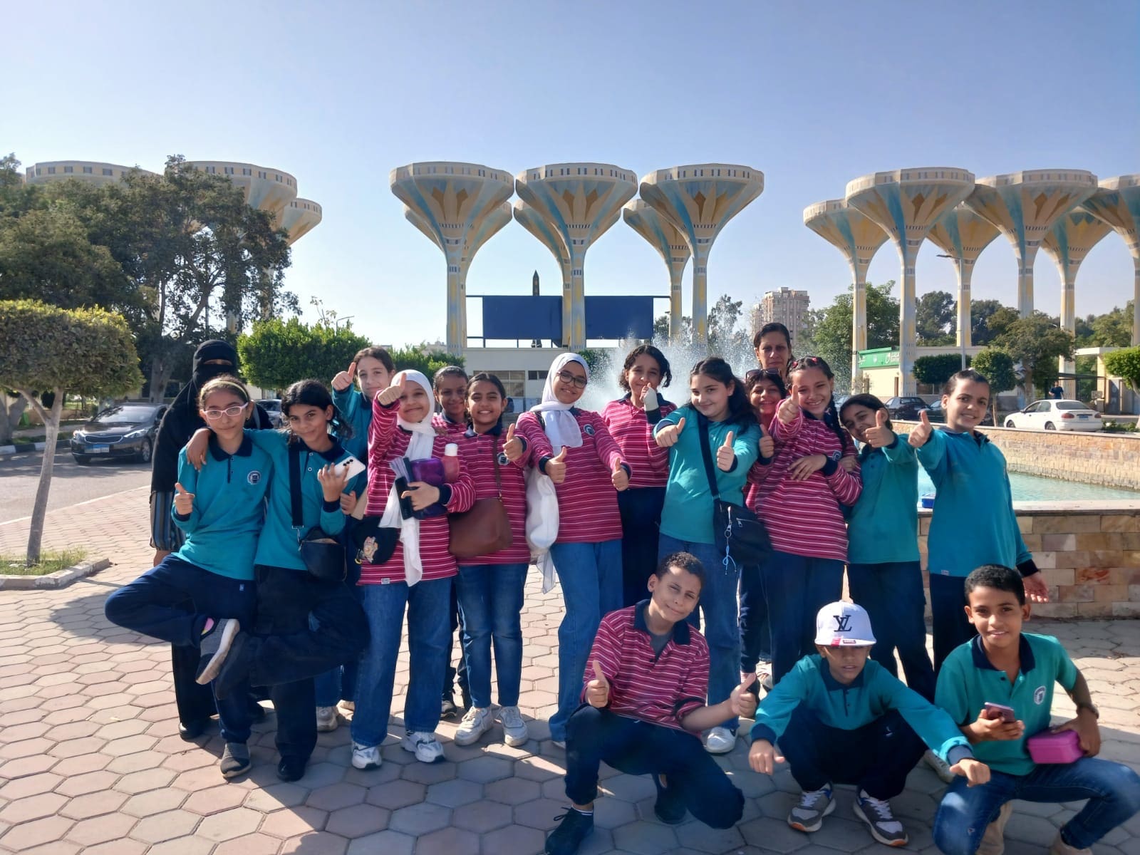 161bc71e 6cea 4f4e b967 546773f24daa جامعة الإسماعيلية الجديدة جامعة قناة السويس تستضيف طلاب مدرسة الفاروق عمر.. وتقدم لهم تجربة تعليمية فريدة في الزراعة والطب البيطري موقع في الجامعة