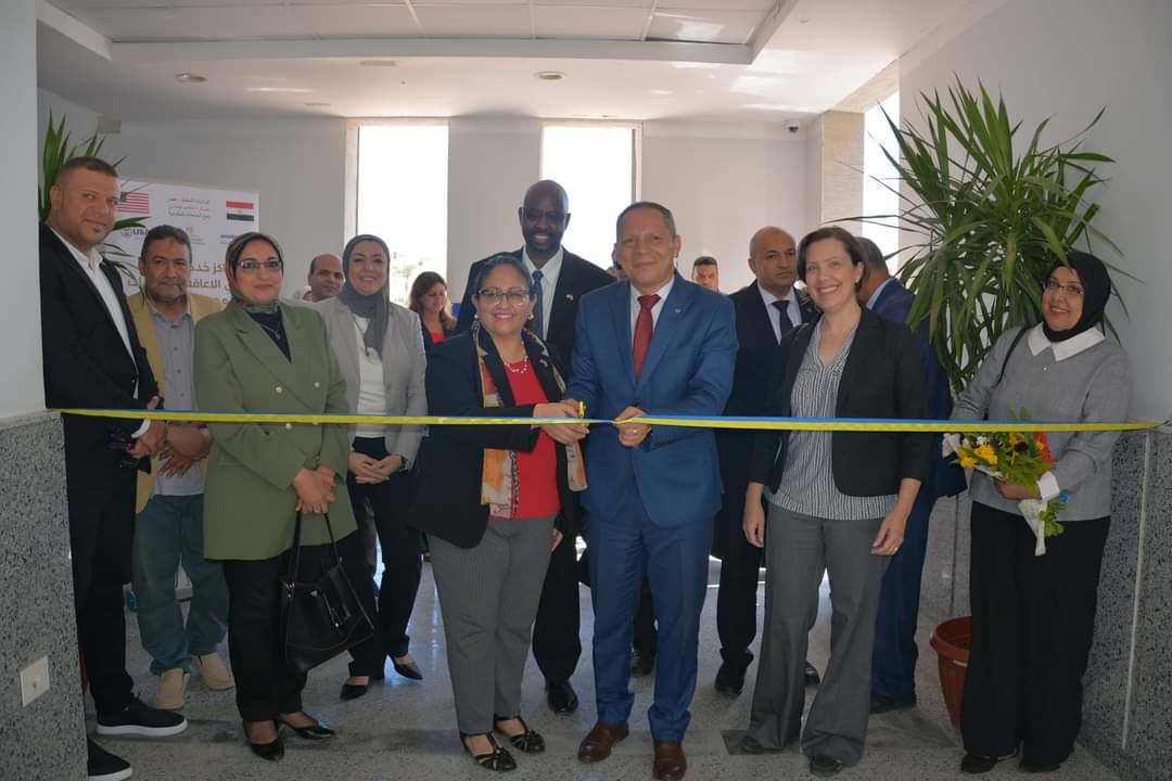 FB IMG 1727974129490 إمديست بالشراكة مع إمديست مصر والوكالة الأمريكية.. رئيس جامعة دمياط يفتتح مركز خدمة الطلاب ذوي الإعاقة موقع في الجامعة