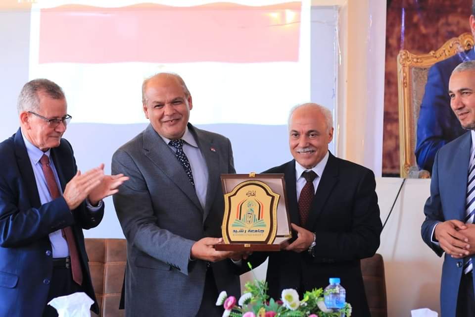 FB IMG 1728660009169 الزراعة تحت شعار "نحتفل بالبطولة والعزة".. جامعة رشيد تحتفل بذكرى انتصارات أكتوبر  موقع في الجامعة