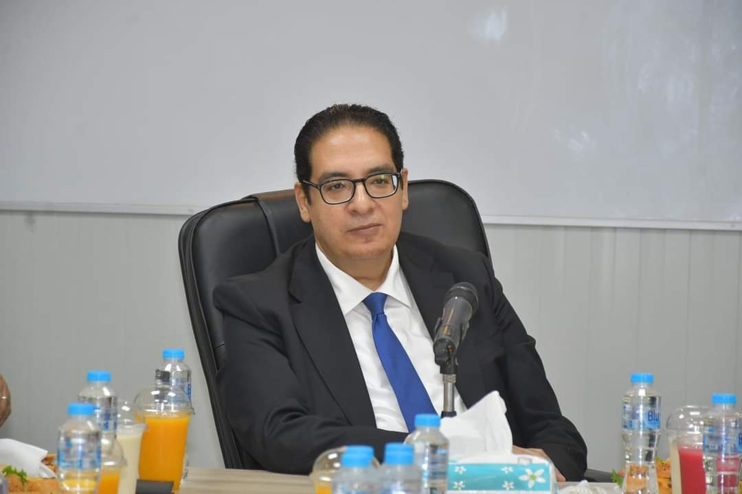 FB IMG 1729167047306 جامعة عين شمس بعد صدور قرار جمهورى بتعيينه رئيسًا لجامعة القاهرة.. أول رسائل من الدكتور محمد سامى عبد الصادق موقع في الجامعة