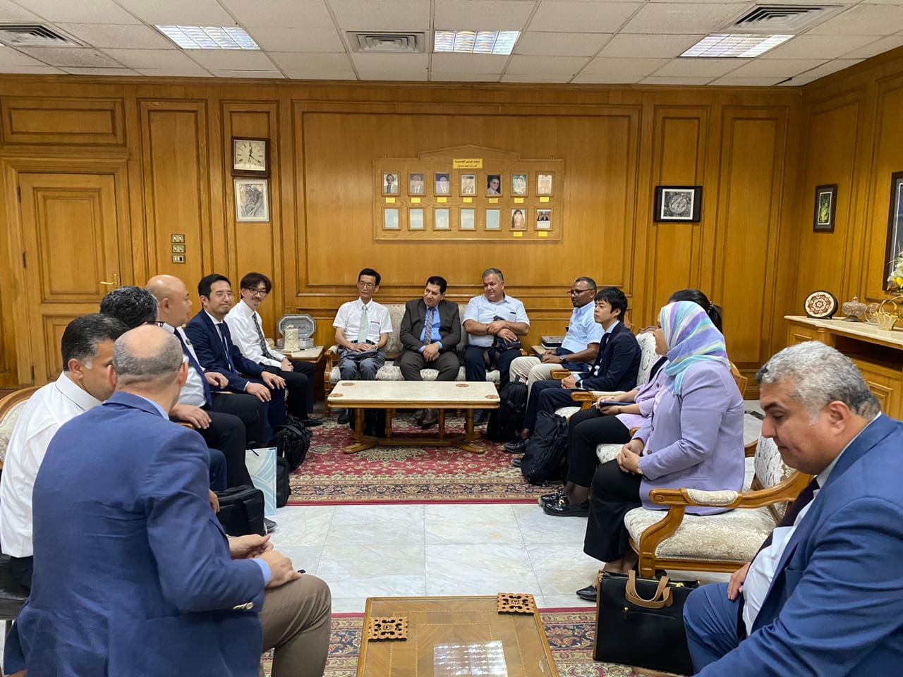 IMG 20241014 WA0054 جامعة جامعة حلوان توسع آفاق التعاون الدولي باستقبال وفد من جامعة كيوشو اليابانية موقع في الجامعة