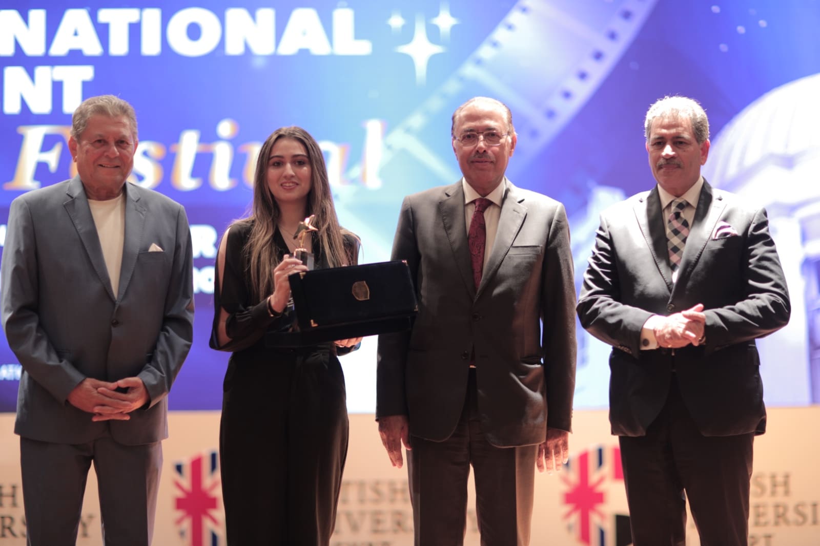 IMG 20241018 WA0047 بنها إعلام البريطانية تعلن الفائزين في المهرجان الدولي للأفلام بمشاركة 115 دولة موقع في الجامعة