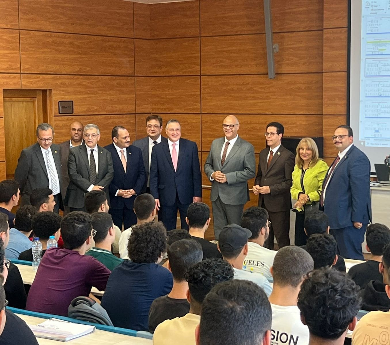 محافظة القليوبية يتفقد جامعة بنها الأهلية