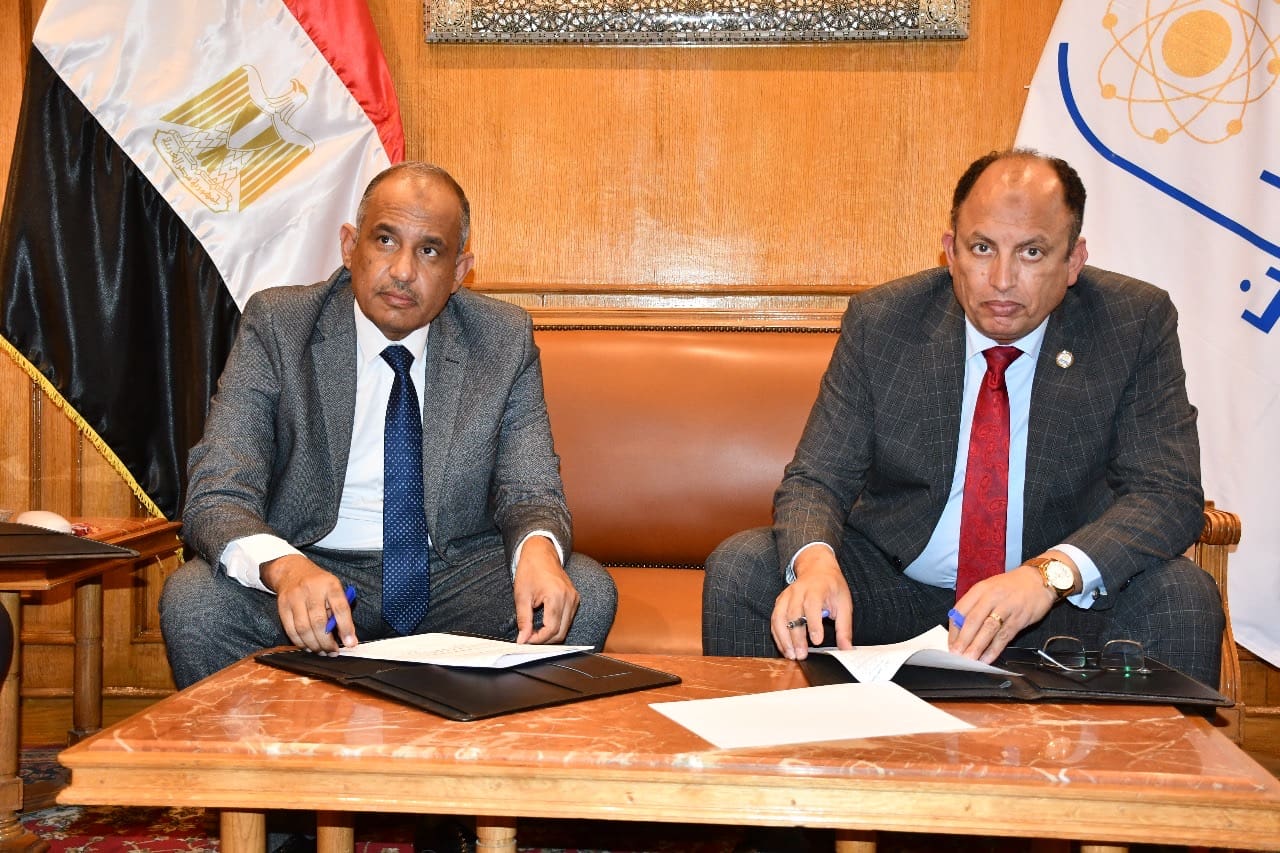 ea58ccca 4797 4a40 b0e3 735747b3eccc جامعة حلوان رئيس جامعة حلوان يوقع بروتوكول تعاون مع مؤسسة مصر الخير لتقديم الدعم للطلاب الفلسطينين موقع في الجامعة