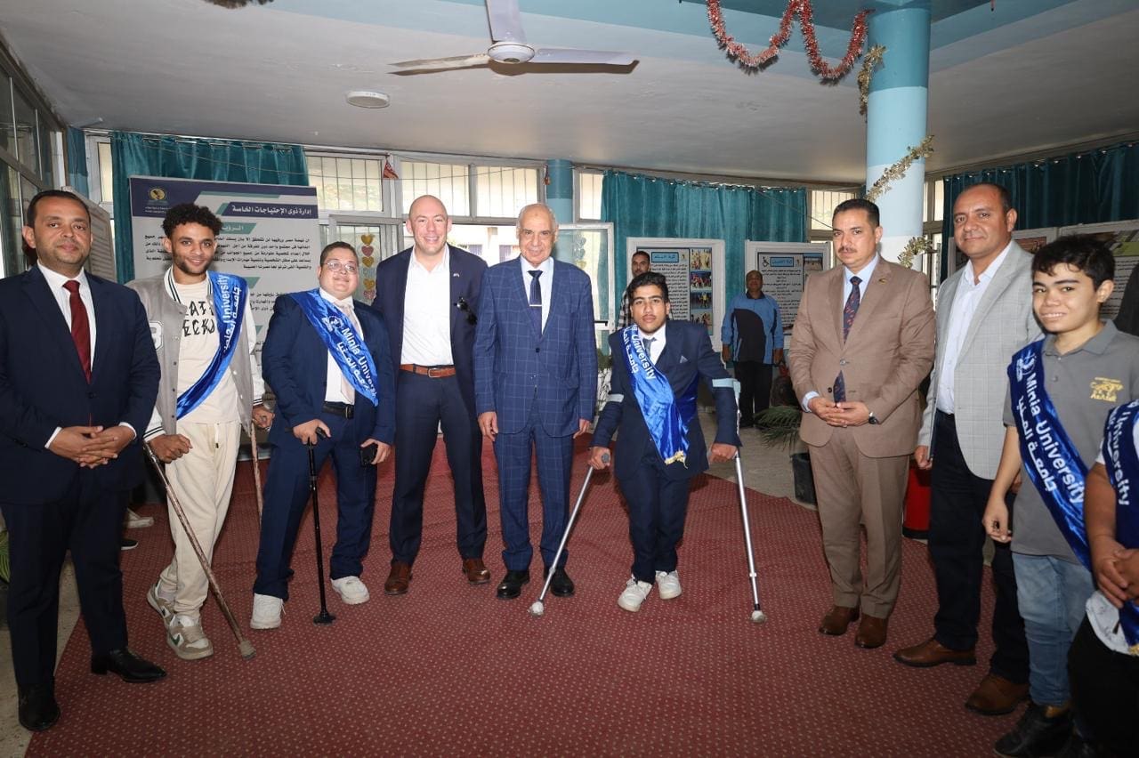 0c4df6db a1dc 4acb ae8b 9ee9a8d89e61 جامعة المنيا رئيس جامعة المنيا يستقبل الملحق الثقافي للسفارة الأمريكية لتعزيز برامج التبادل الثقافي والمنح الدراسية موقع في الجامعة