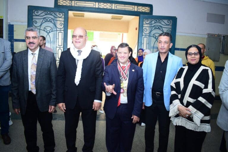 ضمن مبادرة بداية.. رئيس جامعة سوهاج يتفقد تدريبات ذوى الهمم بمركز الحرف 20 1 4 الأكاديمية ضمن مبادرة بداية.. رئيس جامعة سوهاج يتفقد تدريبات ذوى الهمم بمركز الحرف موقع في الجامعة