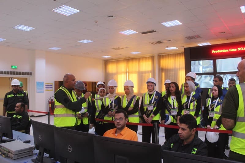 1425637 1 كفر الشيخ زيارة طلاب جامعة بني سويف الأهلية لمجمع الشركة الوطنية للإسمنت موقع في الجامعة
