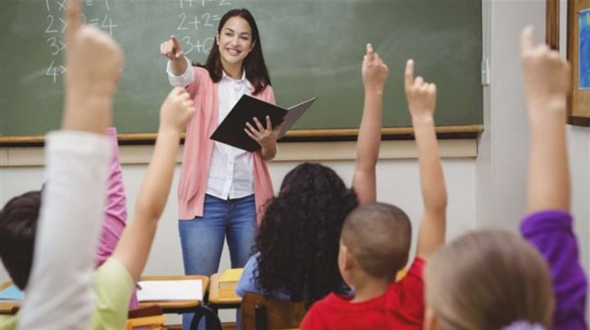 لأولياء الأمور.. كيف تعامل أبناءك في المرحلة الجامعية؟ 1 1719299281224202312261037383738 الجامعية لأولياء الأمور.. كيف تعامل أبناءك في المرحلة الجامعية؟ موقع في الجامعة