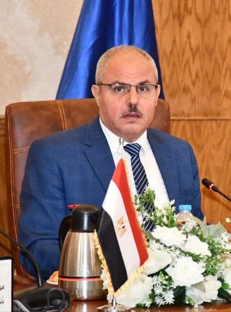 موعد مقابلات المرشحين لعمادة كليتي التمريض والصيدلة قناة السويس.. تفاصيل 1 1731749561045 مقابلات موعد مقابلات المرشحين لعمادة كليتي التمريض والصيدلة قناة السويس.. تفاصيل موقع في الجامعة